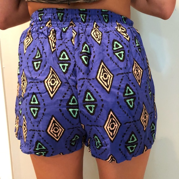 Ana Be front-tie shorts, size M - Picture 2 of 4